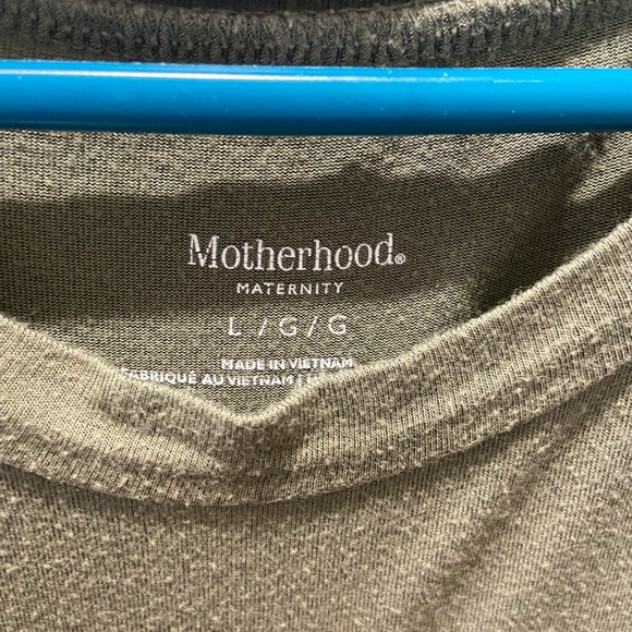 Olive Ruffle Maternity Shirt - Picture 5 of 5